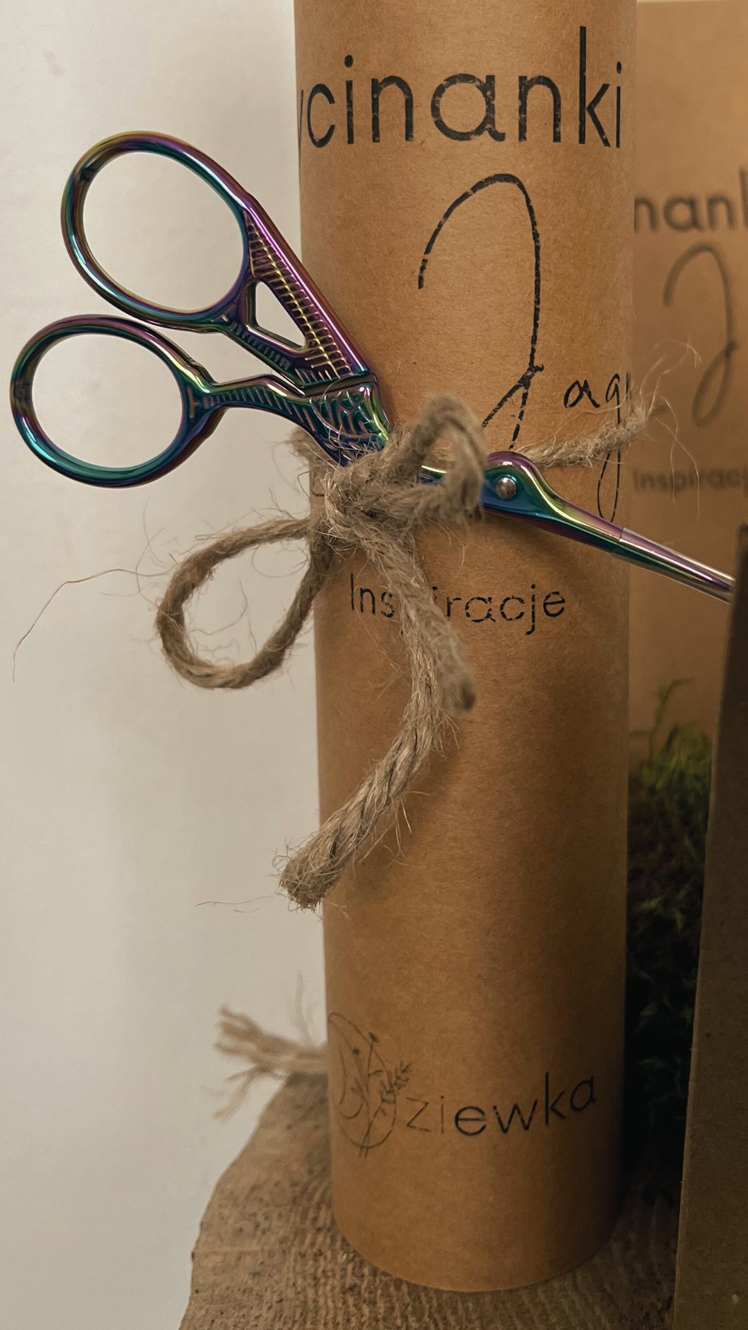 Zestaw ze świecą XXL Jagna "Chłopi" - obrazek 10