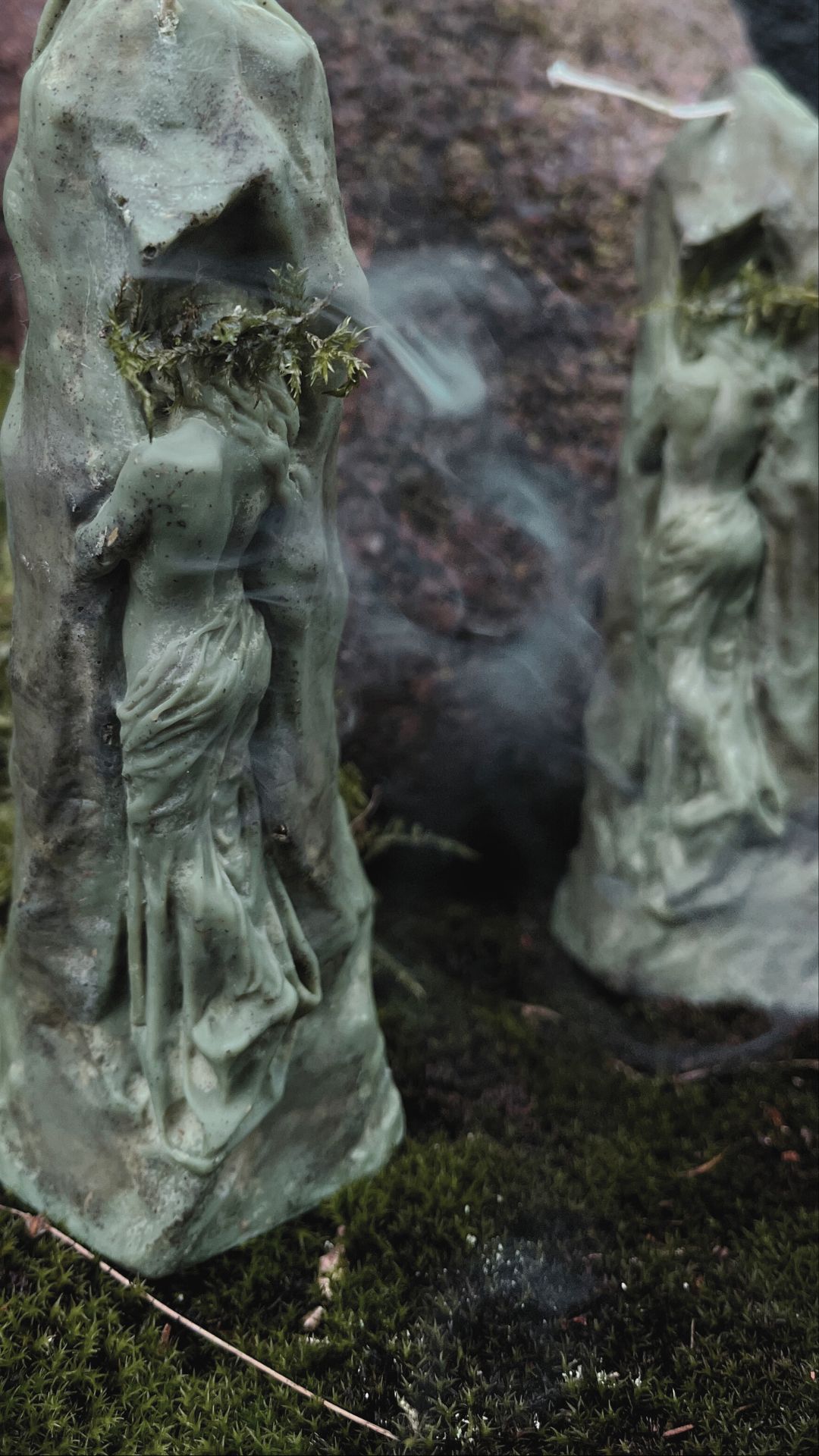 Świeca sojowa Oparnica - słowiańska rusałka górska - obrazek 2