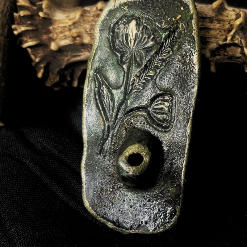 Gliniana, ręcznie wykonana podstawka pod kadzidło patyczkowe