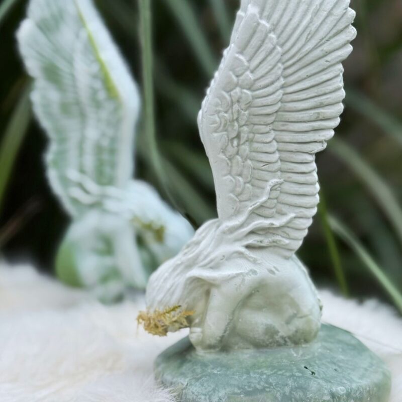 Świeca sojowa – Dziewka Gryfa – Świeca anioł - biało-zielona