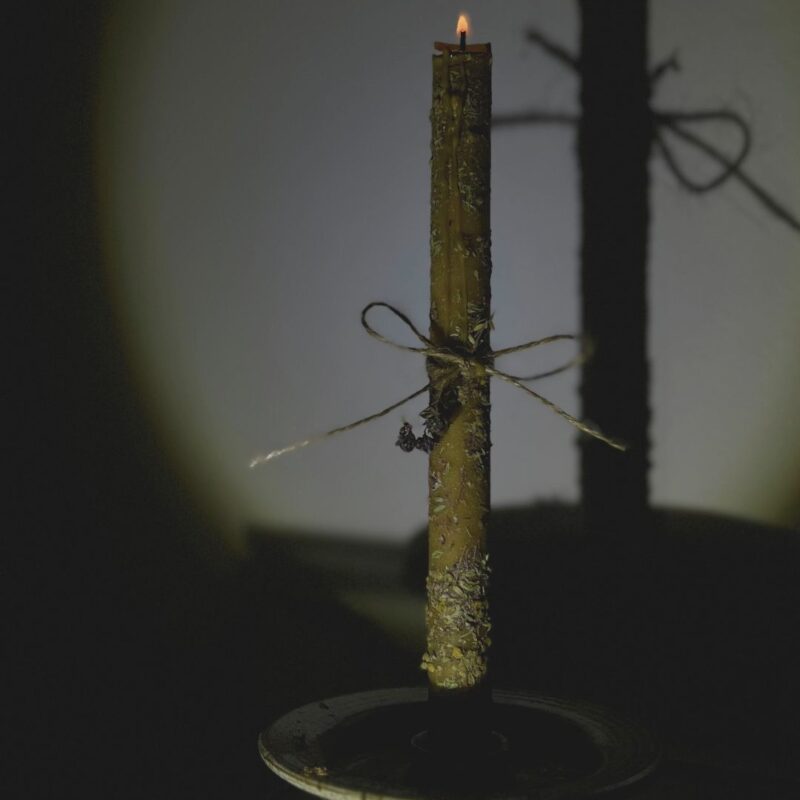 Słowiańska Gromnica - tradycyjna świeca z wosku pszczelego