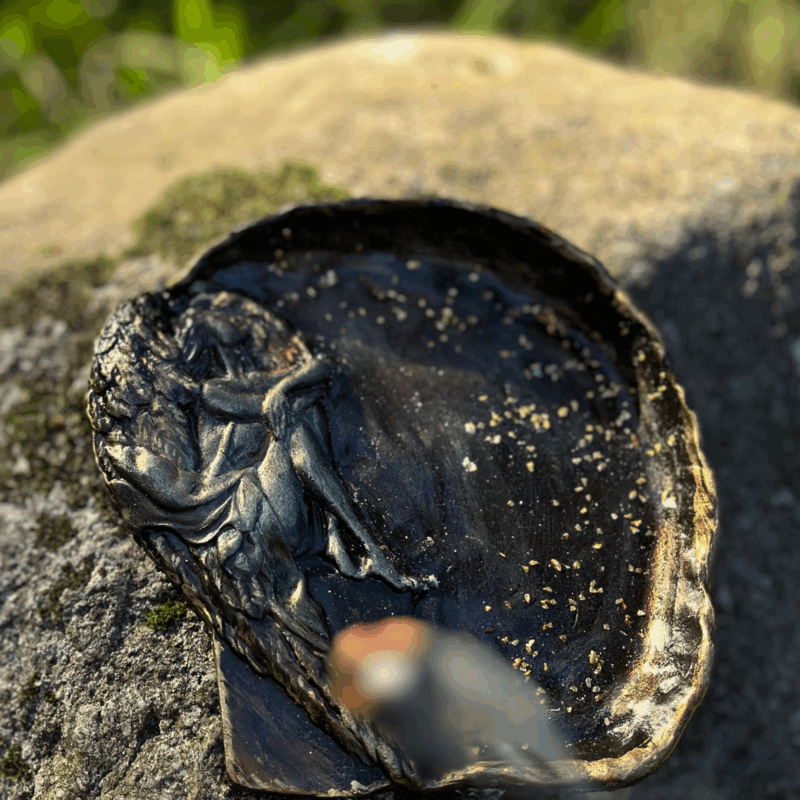 Marzenie Wiły - gliniana podstawka pod kadzidło i świecę / ołtarzyk rytualny
