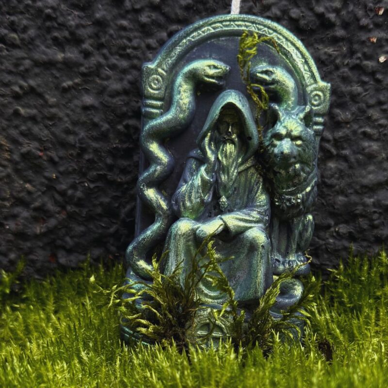 Świeca Żerca - słowiański kapłan, strażnik świętych gajów